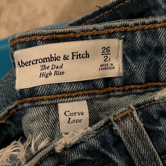 The Dad High Rise Abercrombie jeans, size 26 curve love - Picture 3 of 3